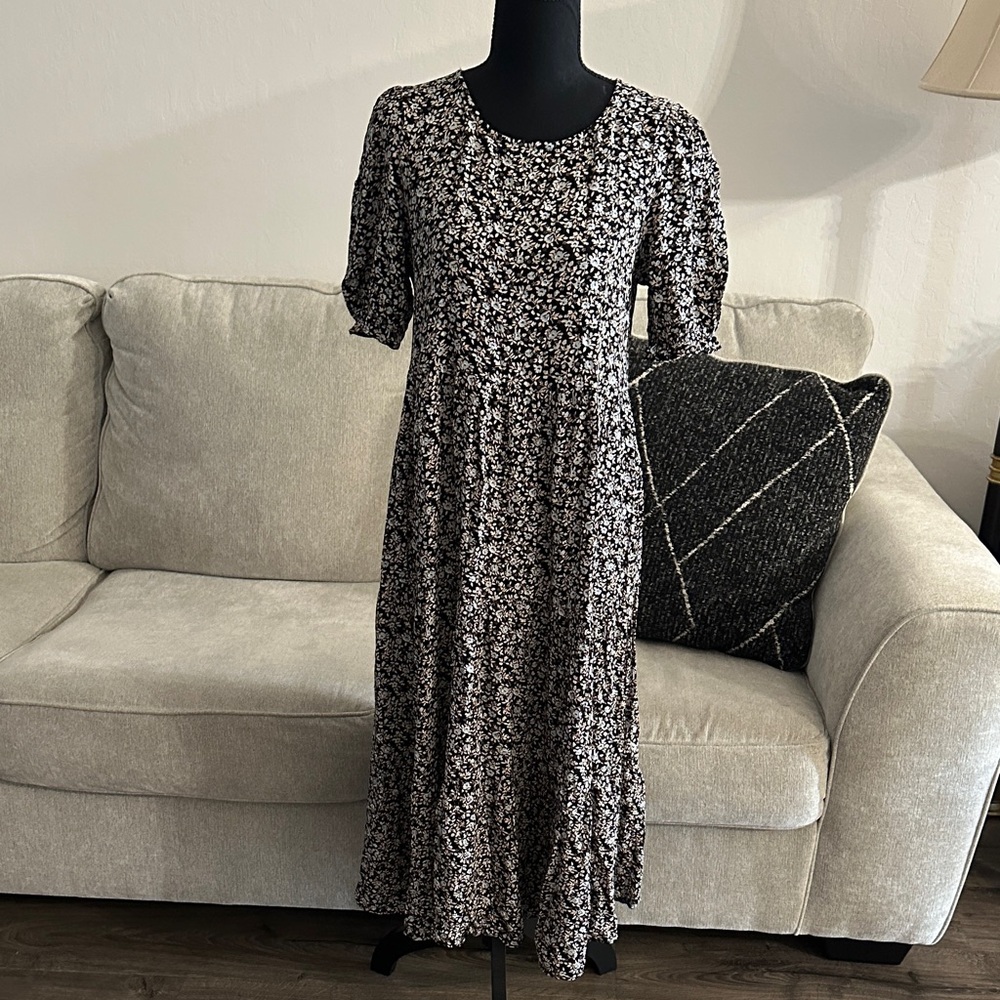 aerie Black Light Blue and Sage Floral Maxi Dress